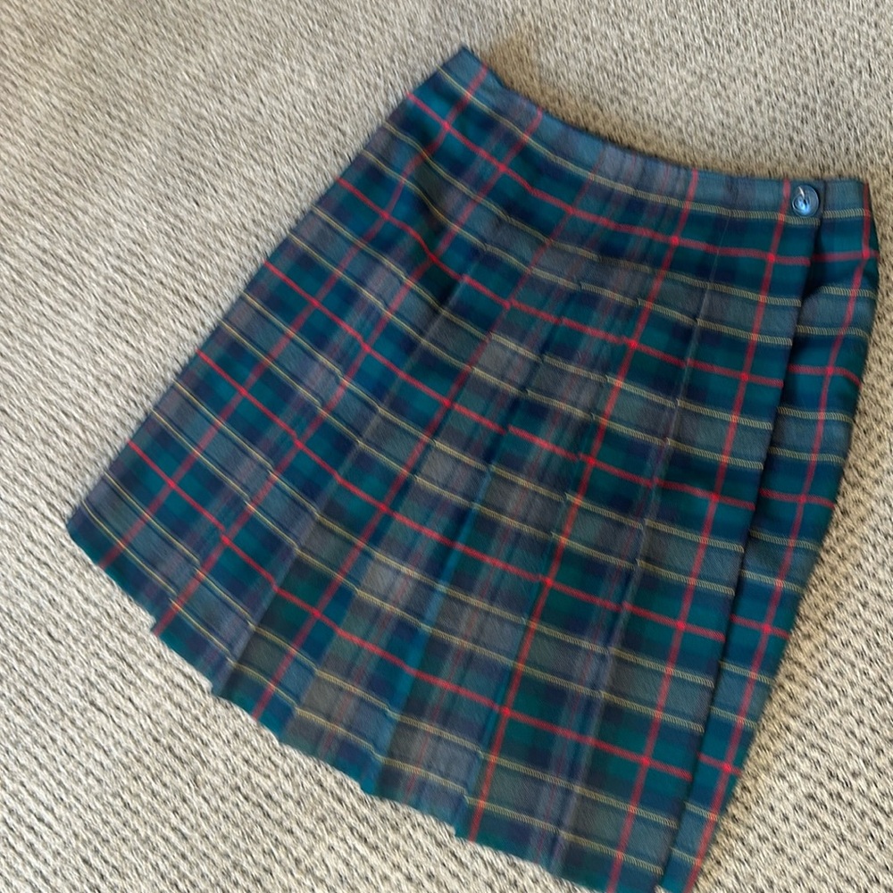 Vintage Women’s size 10 Danielle Martin plaid school girl skirt